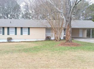 677 Trotter Trl, Lawrenceville, GA 30046