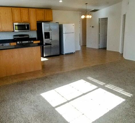 4th image of 6833 Saladin Ave