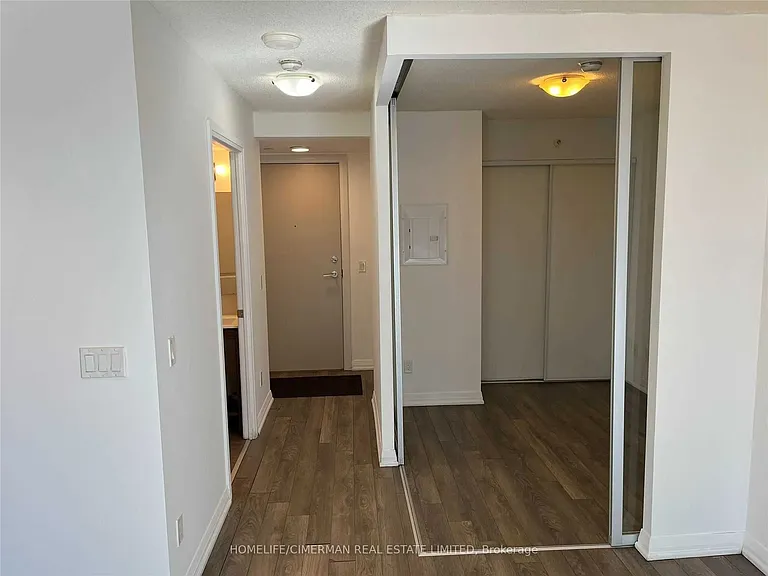 30 Meadowglen Pl #607 — Photo 7