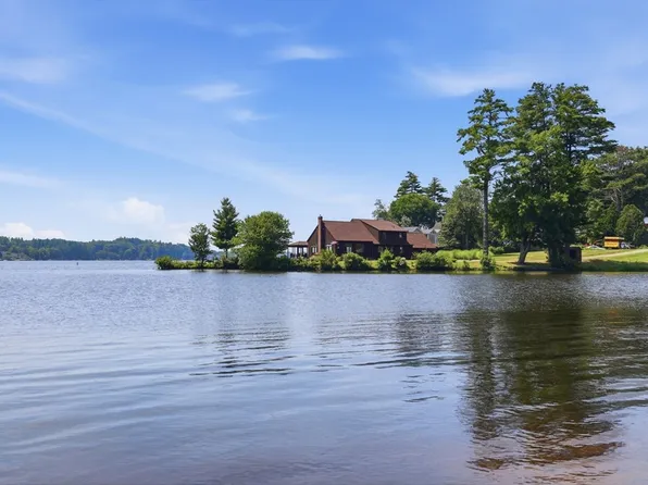 18 River Rd, North Brookfield, MA 01535
