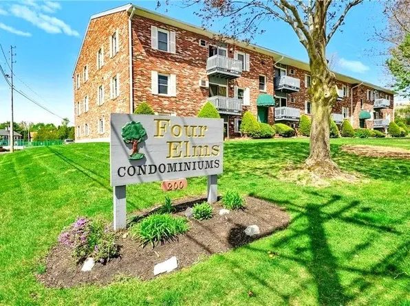 200 Manville Hill Rd APT 38, Cumberland, RI 02864