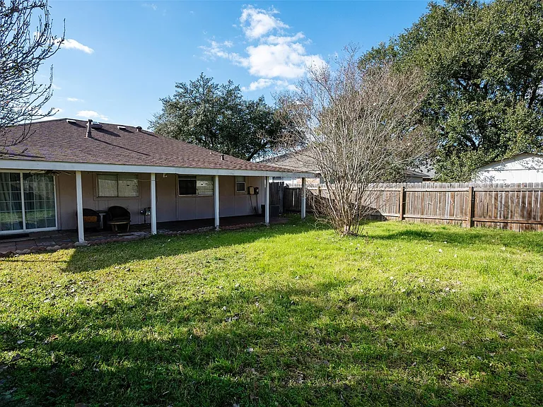 2022 Crosscoach Ln — Photo 36