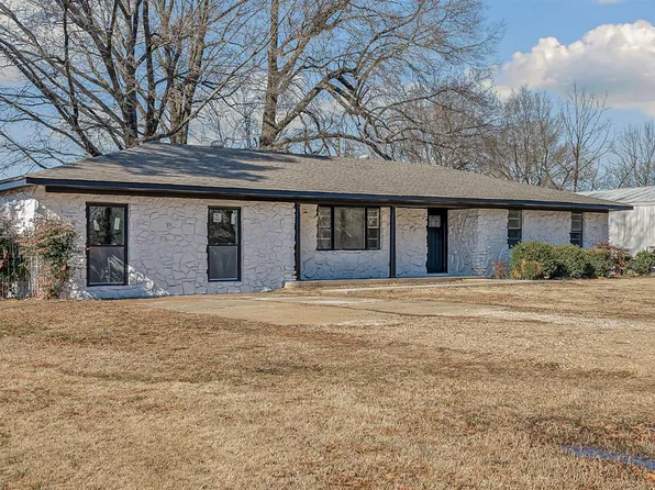 1811 Darrick Ln, Jonesboro, AR 72405