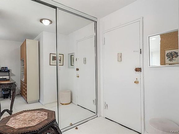 4th image of 23-45 Bell Blvd #1H