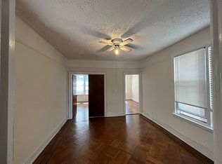 25-48 46th St #2, Astoria, NY 11103