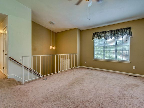 3rd image of 4634 Whipplewood Ct