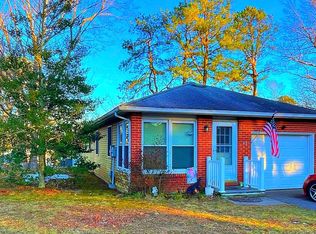 37 Sycamore Rd #13, Manahawkin, NJ 08050