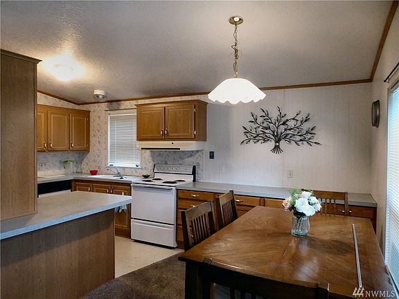 4th image of 16204 63rd Avenue Ct E #243