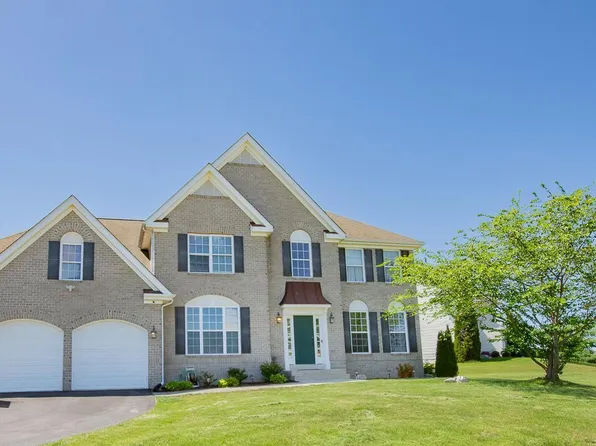 10 Dyer Way, Martinsburg, WV 25404