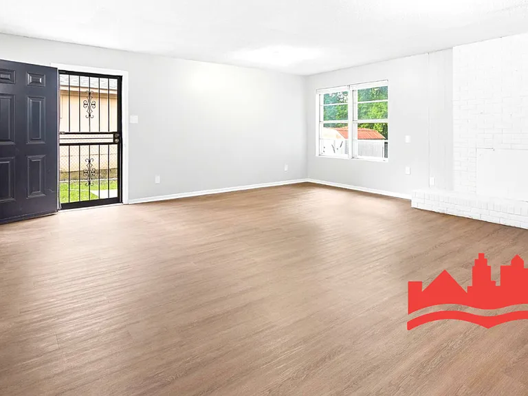 4921 Shayne Ln — Photo 10