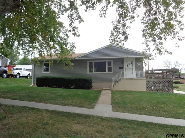 1021 E Saint Clair St, Missouri Valley, IA 51555