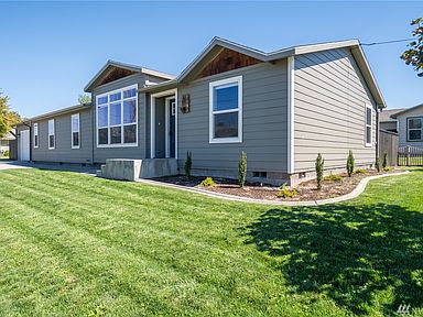 1033 Eastmont Ave East Wenatchee Wa 98802 Zillow