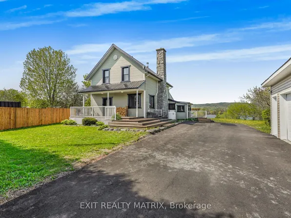 1871 Lajoie St, Alfred And Plantagenet, ON K0B 1J0