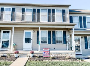 733 Knoll Dr, Mount Joy, PA 17552