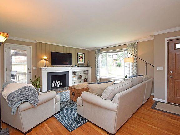 2nd image of 3524 Glen Edge Ln