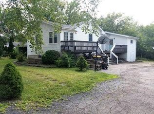 6N620 Salina Ave, St Charles, IL 60174