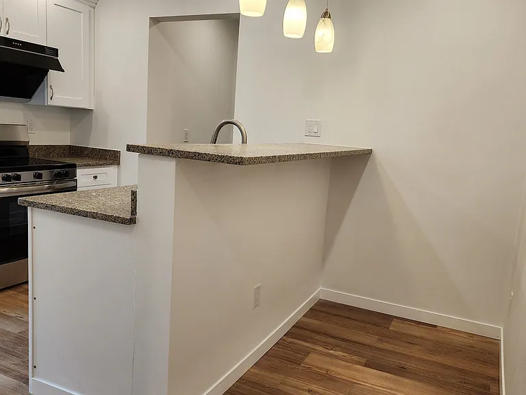 908 E Gorham St #2 — Photo 22