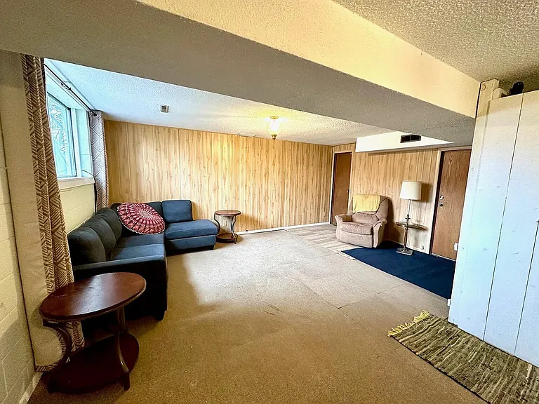 2322 Aspen Ct — Photo 2