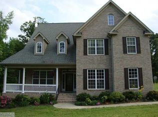7202 Oak Creek Ct, Summerfield, NC 27358