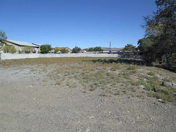 3rd image of 1107 Rock Blvd