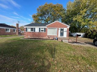 29620 Hathaway St, Livonia, MI 48150