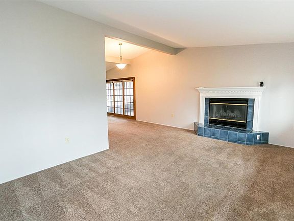 5th image of 1575 Fairmount Dr