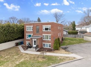 54 Centennial Blvd #5, Ottawa, ON K1S0M9