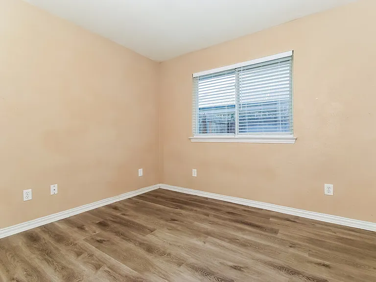 7921 Wayne Way — Photo 12