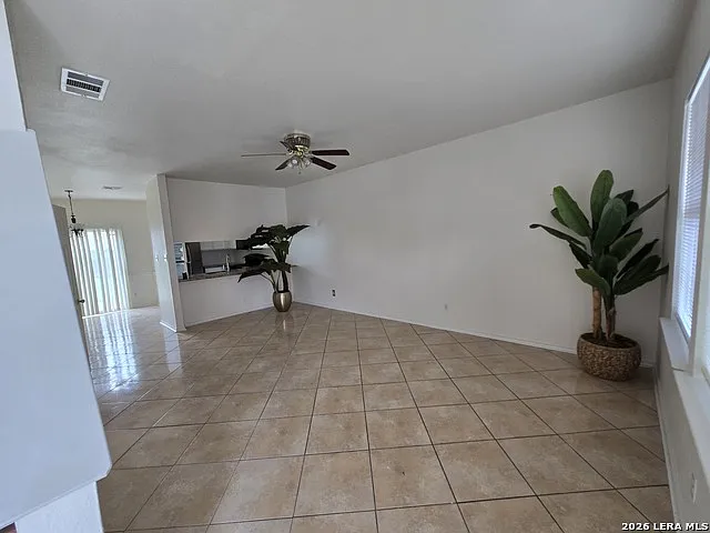 1803 White Magnolia — Photo 5