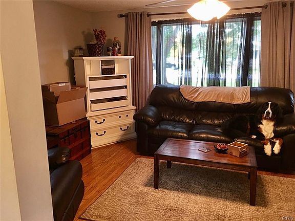 3rd image of 7608 E South St