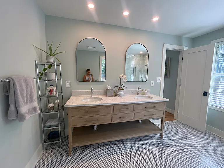 216 N Waverly Dr — Photo 25
