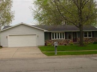 318 Kennedy Dr, BRILLION, WI 54110
