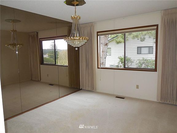 5th image of 179 Fairway Dr