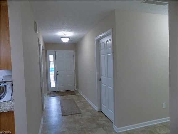 2nd image of 4265 Lucinda Ct