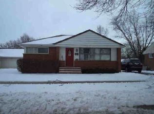 1217 Mohawk Dr, Elgin, IL 60120