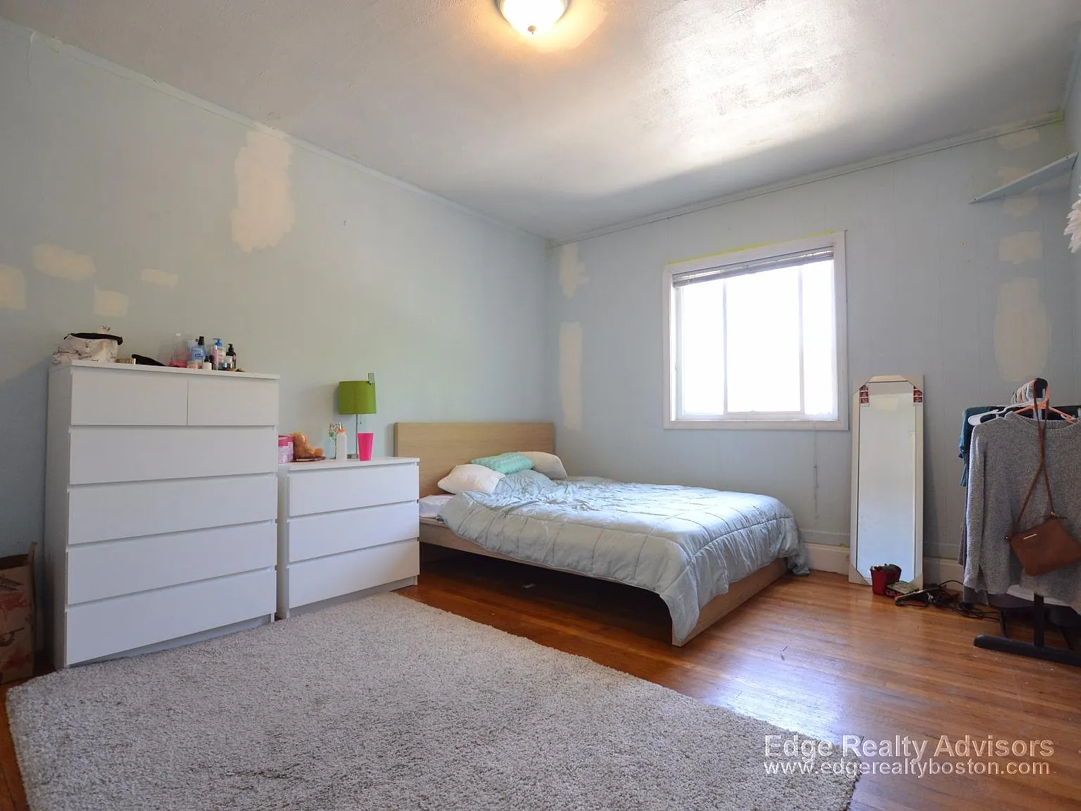 5 bed, 1.5 bath, $5,250 — Photo 4