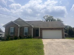 366 Brook Mead Dr, Clarksville, TN 37042