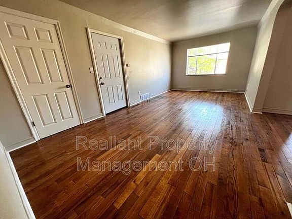 3rd image of 1643 Anita Pl APT 1