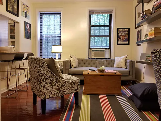 Rented by Dorit Avidar, LREB | media 15