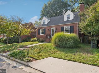1022 21st St S, Arlington, VA 22202