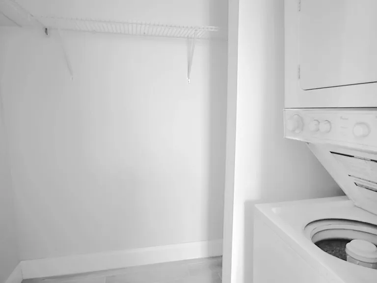 115 SW 1st Ave #7 — Photo 6