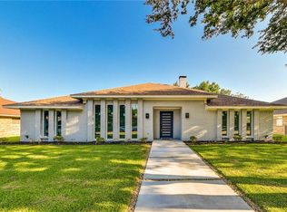 10242 Chimney Hill Ln, Dallas, TX 75243