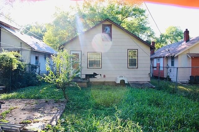 2nd image of 49112 Chestnut Ave