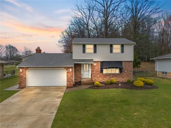 7353 Ames Rd, Parma, OH 44129