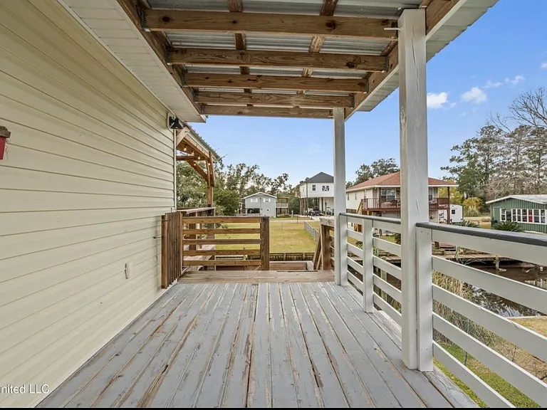 4081 Cardinal St — Photo 11