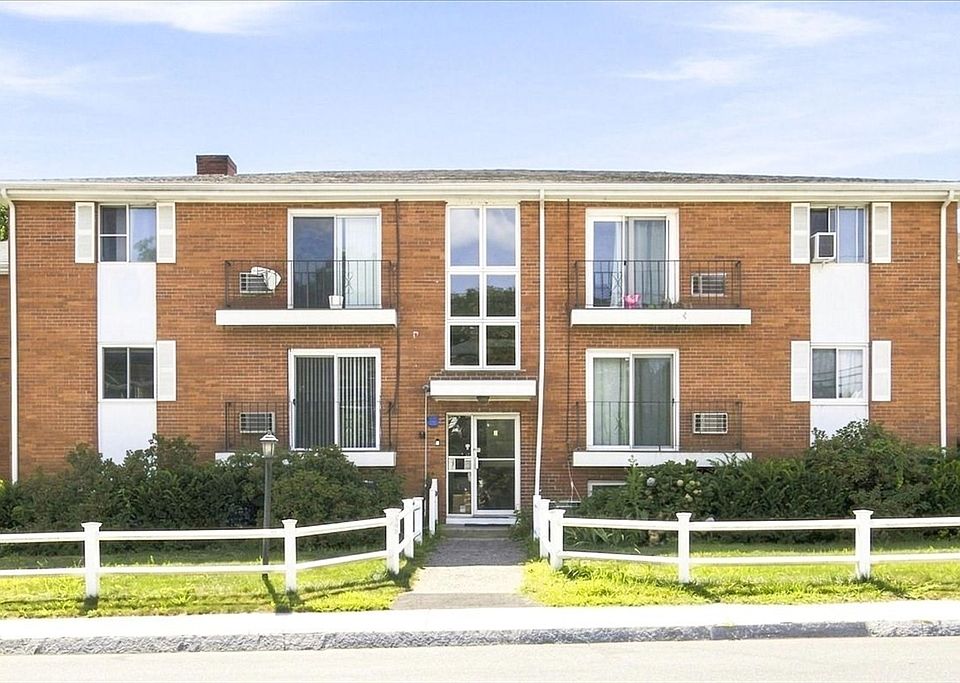 1st image of 7 Endicott St APT 3