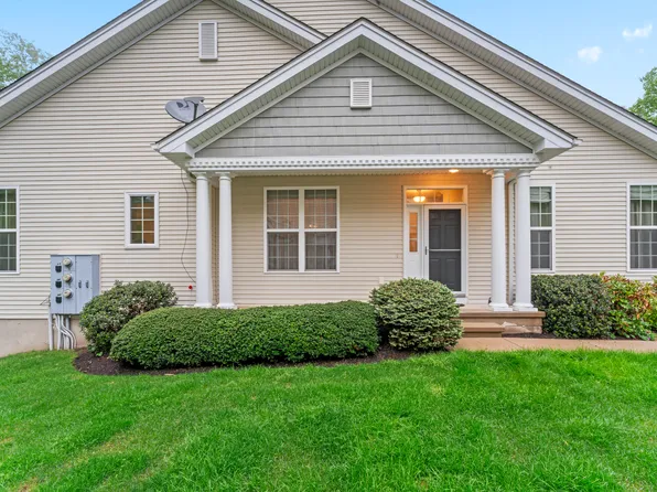 127 Sycamore Drive #127, Prospect, CT 06712