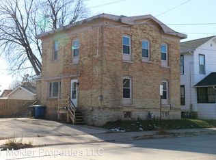 307 W 9th Ave, Oshkosh, WI 54902