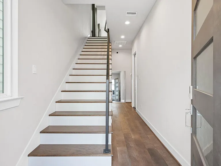 823 Mansfield St #H — Photo 10