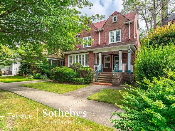 7020 Harrow St, Forest Hills, NY 11375
